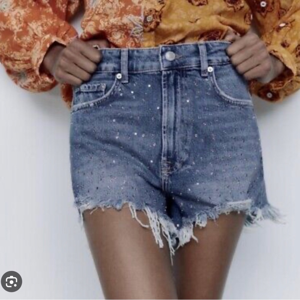 Zara denim shorts with Rhinestones. Size 6